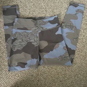 Aerie camouflage leggings